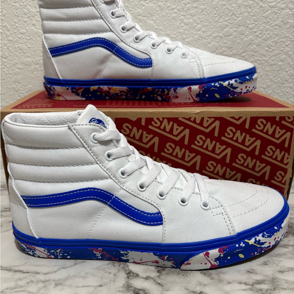 VANS NWT White and Blue High-Top Sneakers women 8  juniors 7